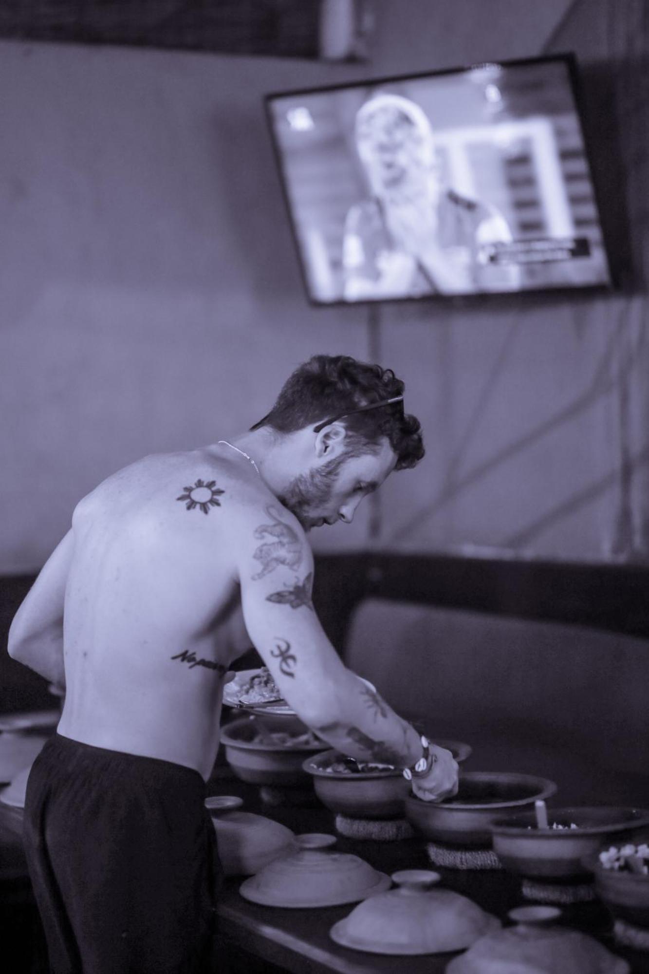 Hangover Hostels Mirissa Bagian luar foto